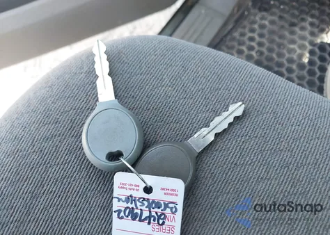 2003 Dodge Grand Caravan Sport z USA, uszkodzony, nr VIN 1D4GP443X3B247902